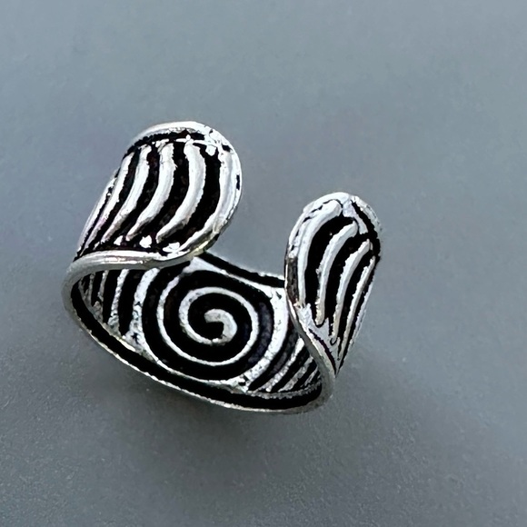Sterling Silver Spiral Textured Ear Cuff – Bold No Piercing Design - Picture 6 of 8